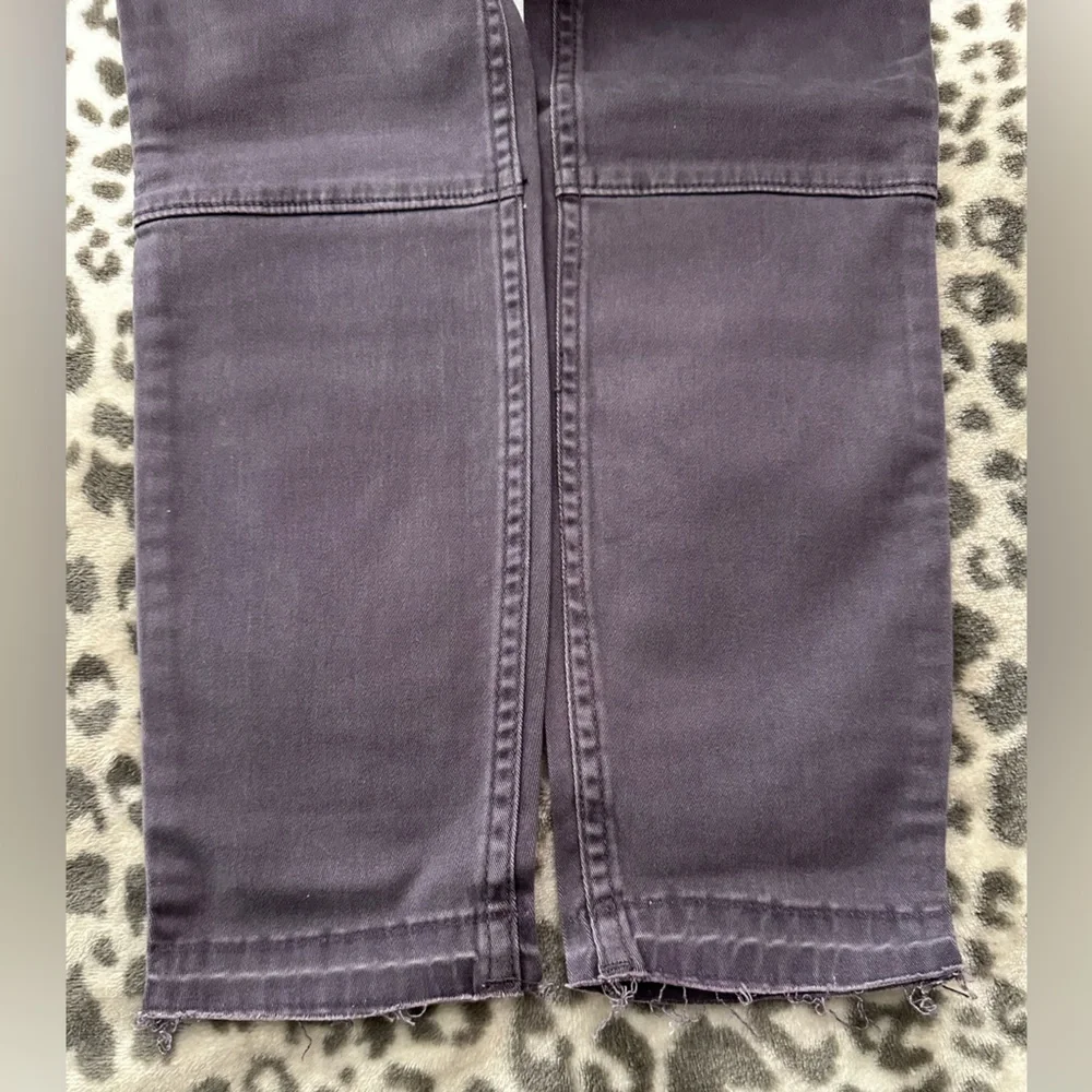 Hollister Crop High Rise Fray Bottom Pants in Gray Purple Size 0 24W